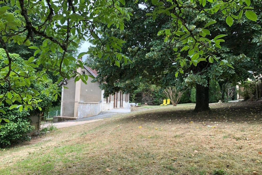 Au Lilas Rose Maison Entre Campagne Et Village Belvès Exteriör bild