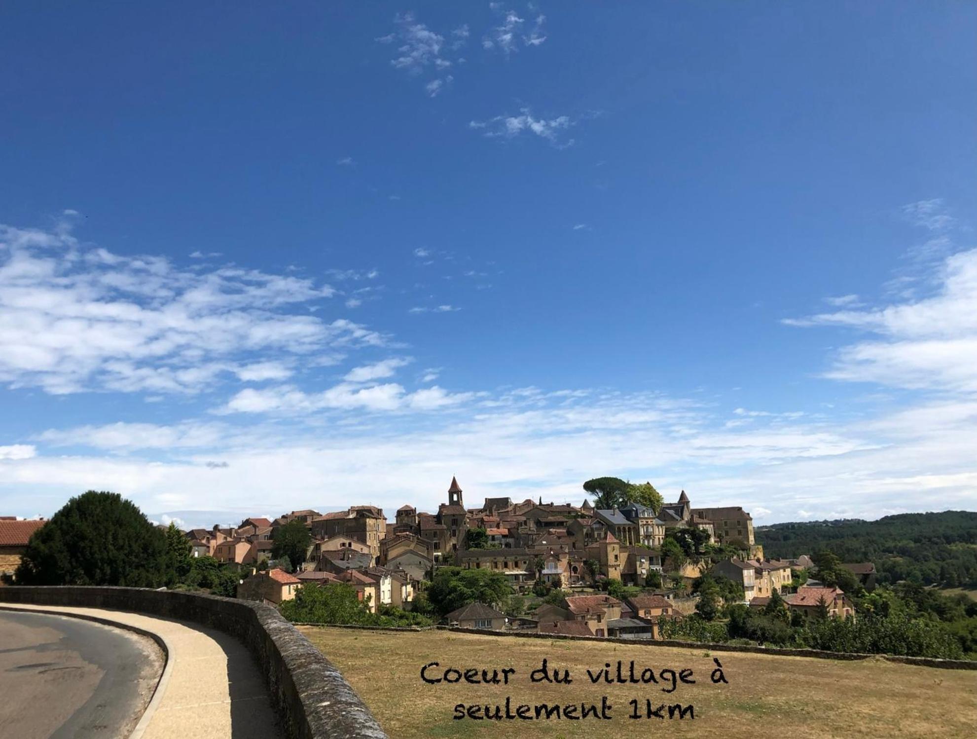 Au Lilas Rose Maison Entre Campagne Et Village Belvès Exteriör bild