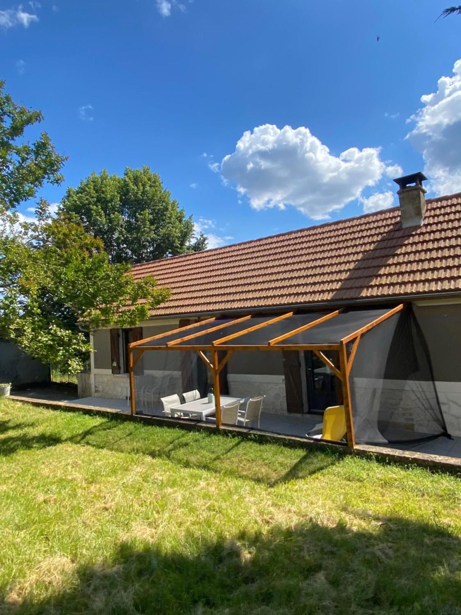 Au Lilas Rose Maison Entre Campagne Et Village Belvès Exteriör bild